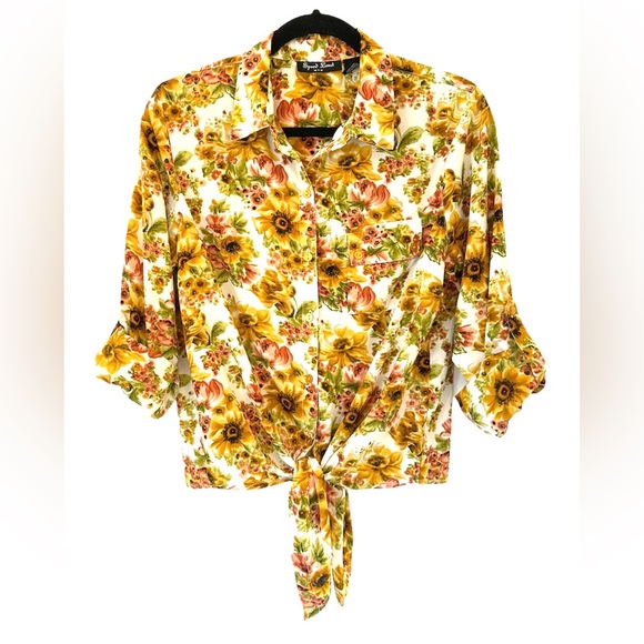 EUC WOMEN’S BUTTON DOWN BLOUSE - Picture 5 of 9